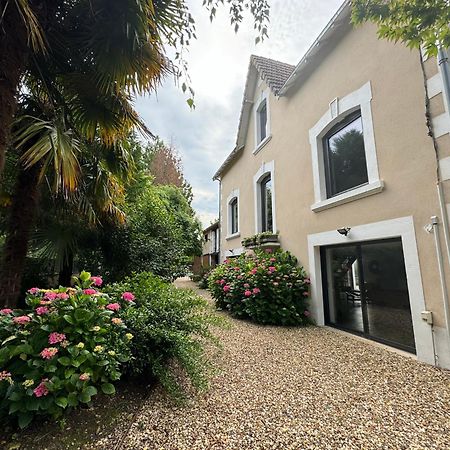 Demeure De Charme Vue Riviere Perigueux Piscine Parking Bed & Breakfast Eksteriør bilde
